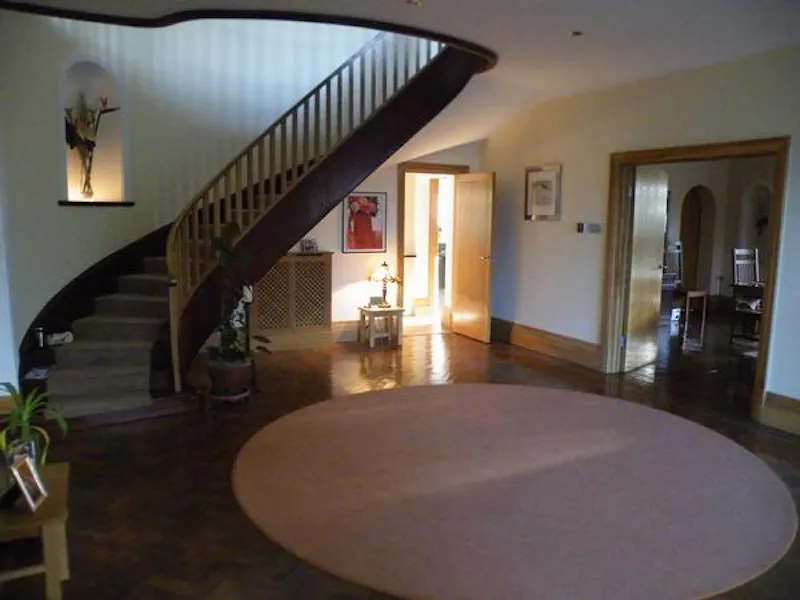 Large Kingston house, D1648 (photo 3)