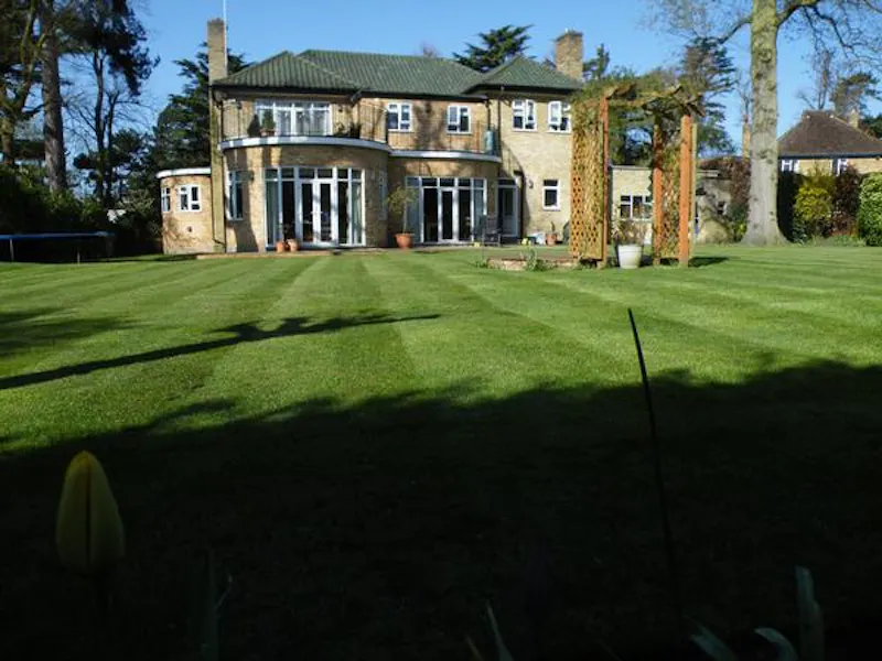 Garden at Large Kingston house, D1648 (photo 39)