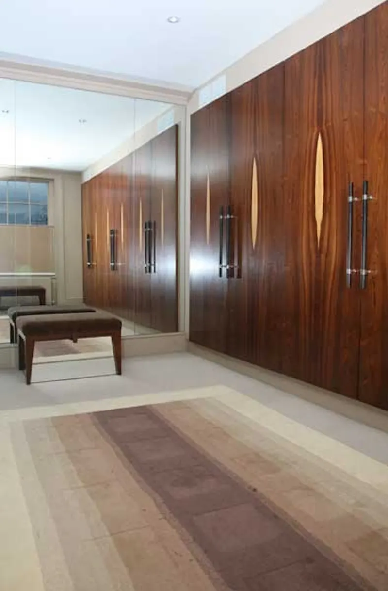 Dressing room at Luxe Clapham Common house, A903 (photo 20)