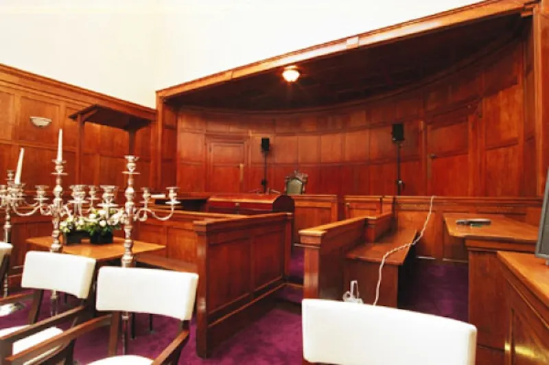 Central London hotel, R687 (photo 11)