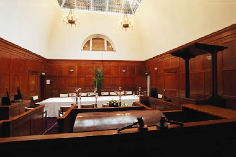 Panelling at Central London hotel, R687 (photo 12)