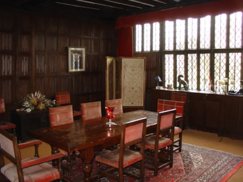 Library at Suffolk moated Tudor hall house, M257 (photo 9)
