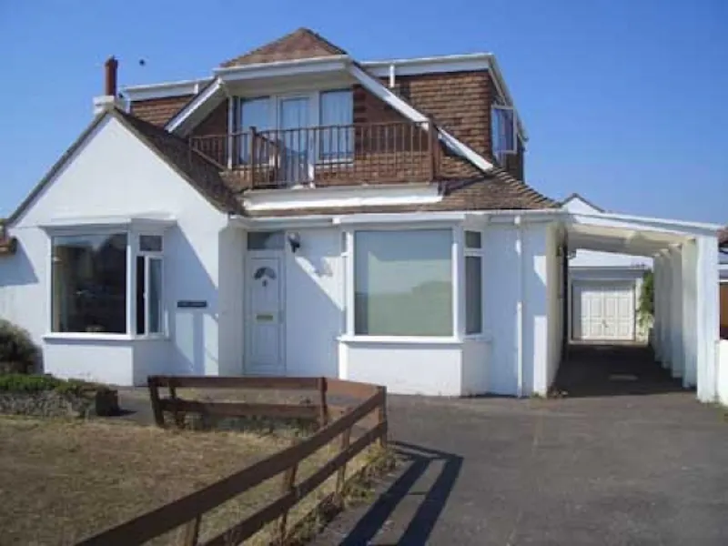 Driveway at Shoreham-by-Sea house, D1890 (photo 1)