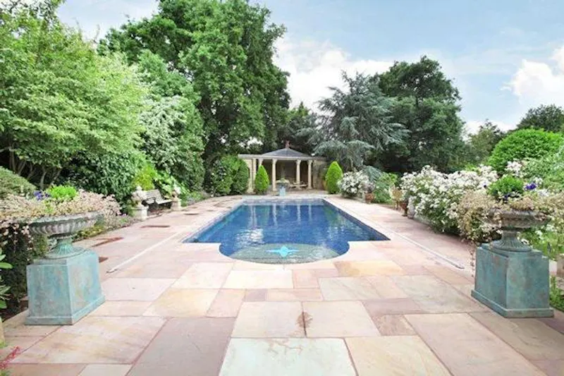 Swimming pool - outdoor at Gaudi-inspired Reading house, D1892 (photo 38)