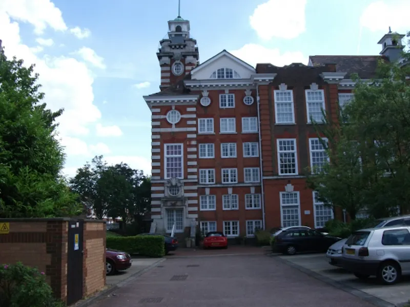 Wimbledon school house flat, F919 (photo 2)
