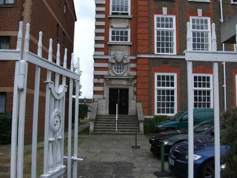 Wimbledon school house flat, F919 (photo 3)