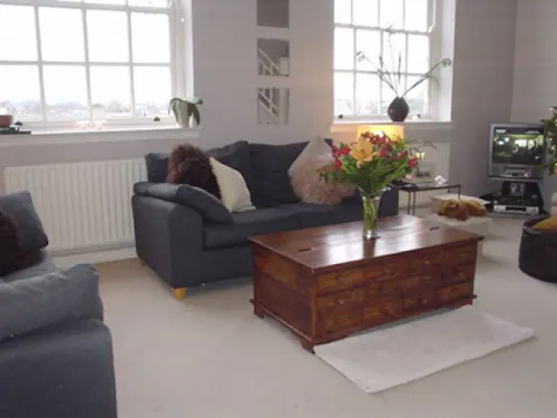 Wimbledon school house flat, F919