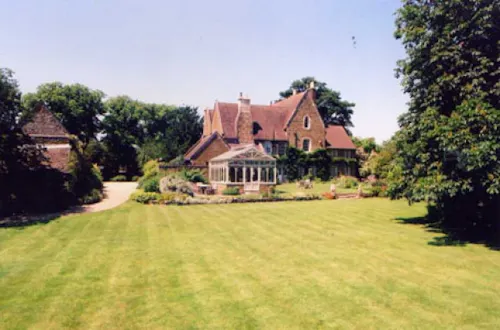 Detached country home Duns Tew, B1312