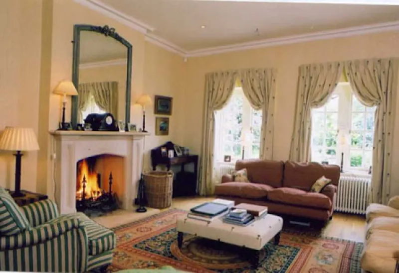 Fireplace at Detached country home Duns Tew, B1312 (photo 3)