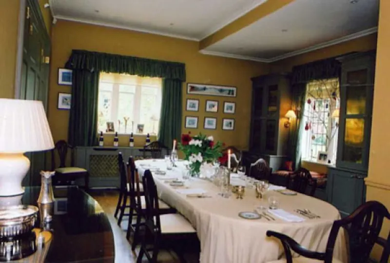 Dining room at Detached country home Duns Tew, B1312 (photo 4)