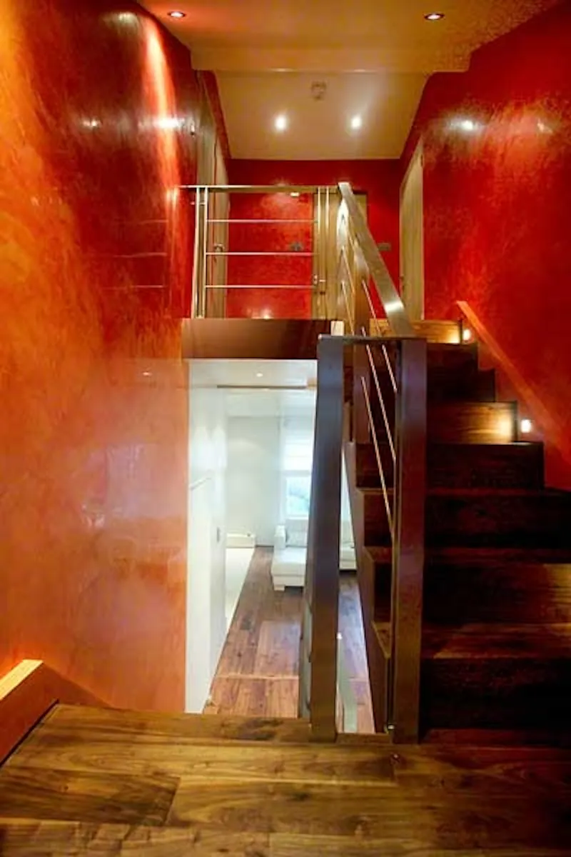 Staircase at Colourful East Dulwich apartment, F870 (photo 12)