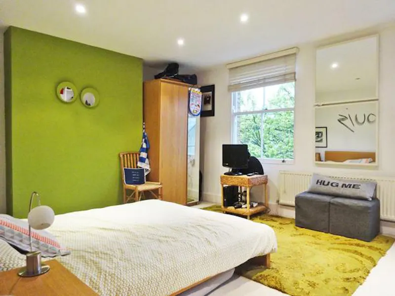 Terraced Clapham townhouse , B1432 (photo 17)