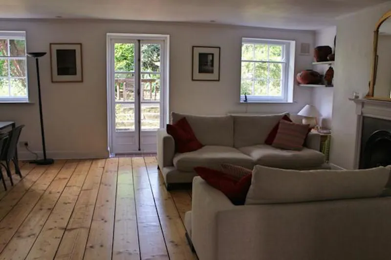 Living Room at Ground floor flat in Thornton Heath, F868 (photo 9)