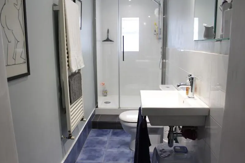 Bathroom at Ground floor flat in Thornton Heath, F868 (photo 18)