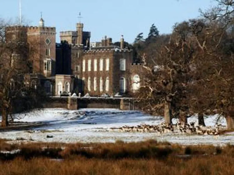 Remarkable castle in Exeter, G266 (photo 21)