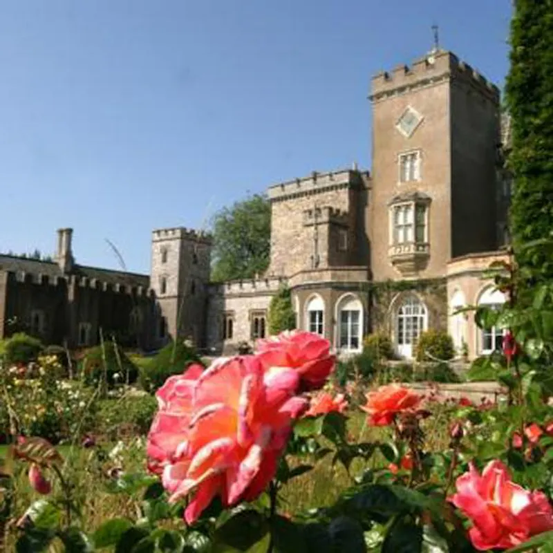 Remarkable castle in Exeter, G266 (photo 26)