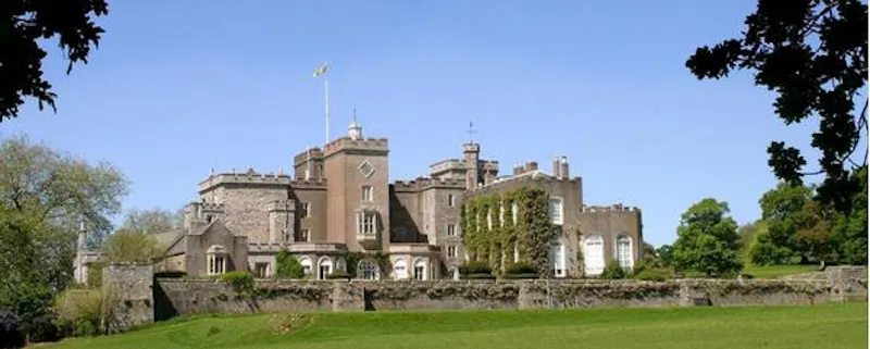 Remarkable castle in Exeter, G266 (photo 27)