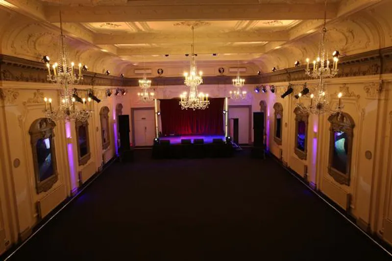 Shepherd's Bush music hall, P493 (photo 5)