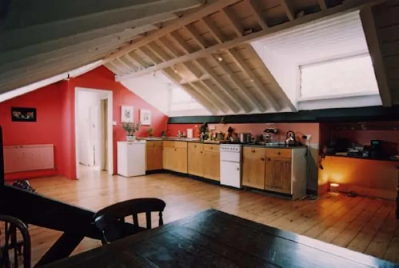 Kitchen at Attic flat in Sydenham, F700 (photo 2)