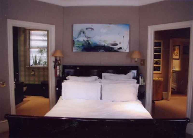 Bedroom at South Kensington apartment., F904 (photo 1)
