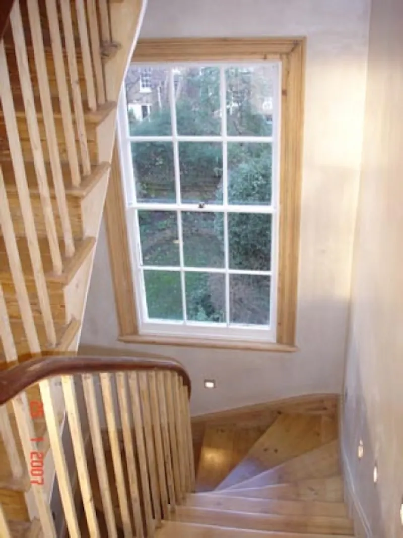 Staircase at Georgian townhouse in Camden, B1440 (photo 7)