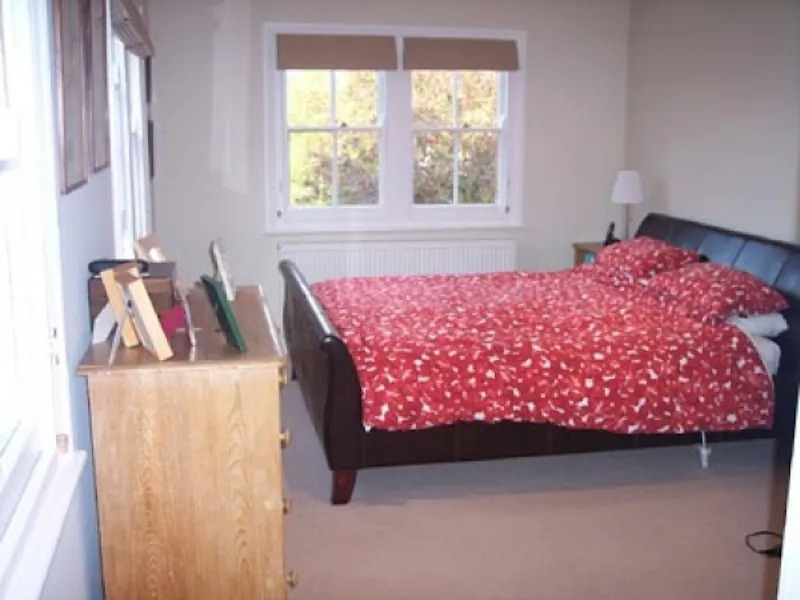 Bedroom at Large detached home in  Ealing, B1046 (photo 13)