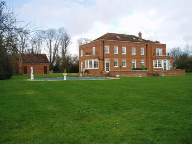 Maidenhead modern mansion, D1922 (photo 26)