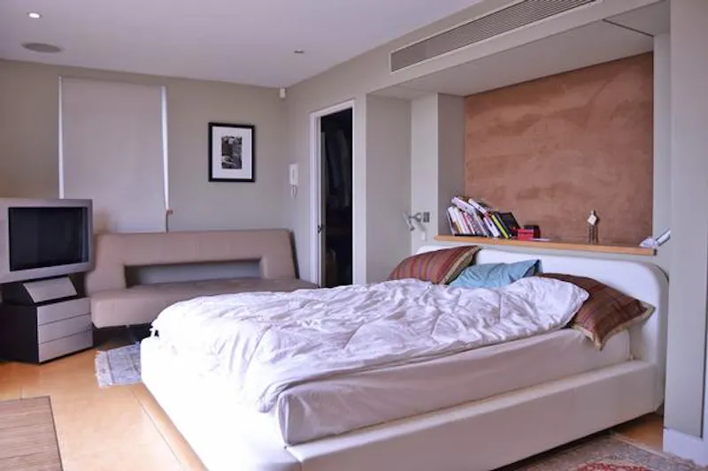 Bedroom at Earl's Court flat with roof terrace, F693 (photo 12)