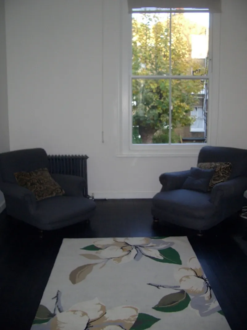 Queens Park terraced house, B1472 (photo 8)
