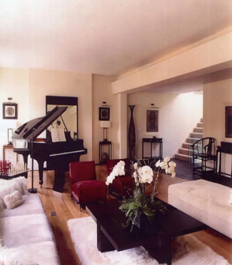 Piano at West Brompton apartment, F771 (photo 2)