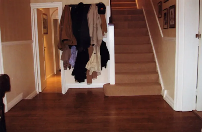 Entrance hall at Semi-detached Wandsworth house, E241 (photo 4)