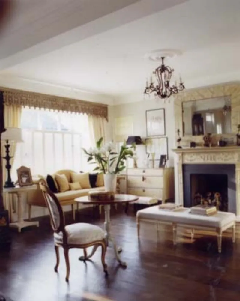 Drawing room at Barnes family house, D1879 (photo 2)