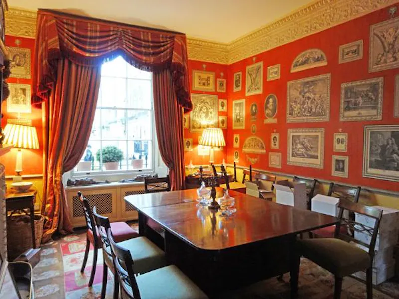 Dining room at Colourful Marble Arch townhouse, A848 (photo 5)