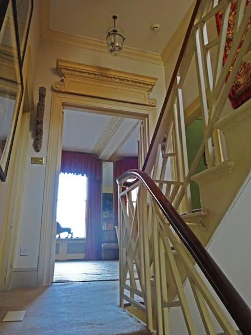 Staircase at Colourful Marble Arch townhouse, A848 (photo 8)