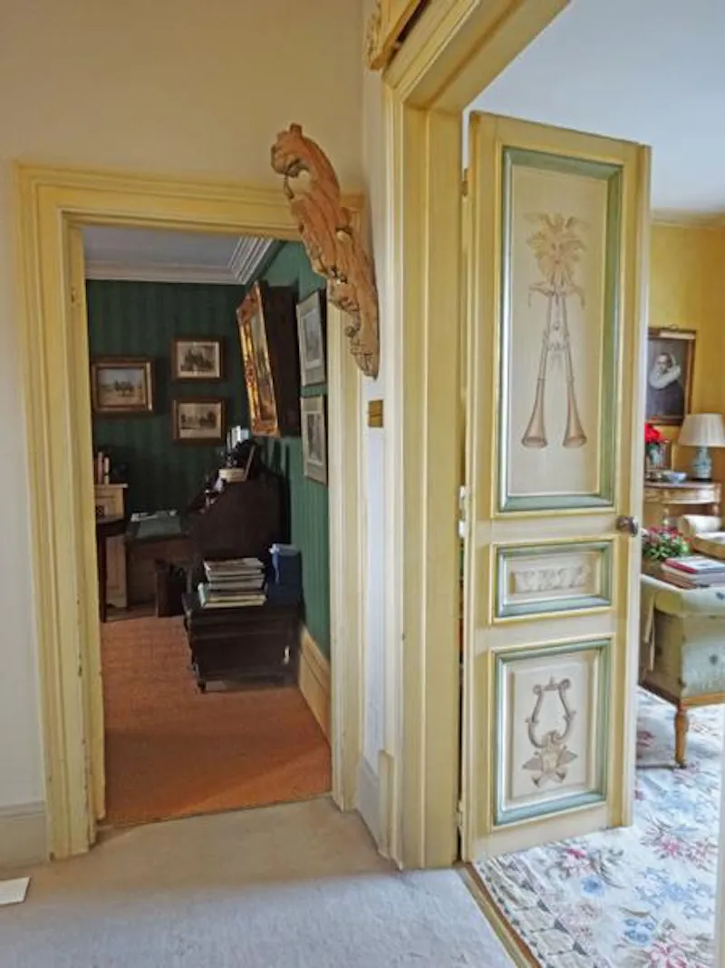 Colourful Marble Arch townhouse, A848 (photo 12)