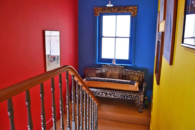 Colourful Brook Green house, B1050 (photo 19)