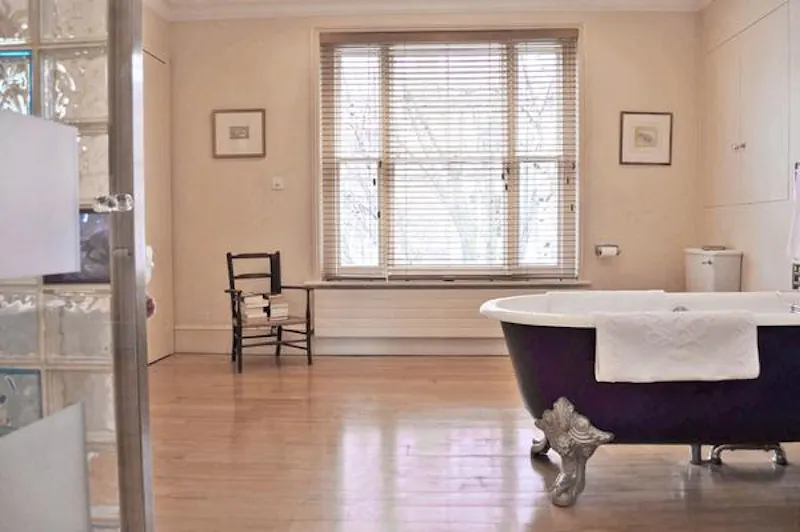 Bathroom at Colourful Brook Green house, B1050 (photo 25)