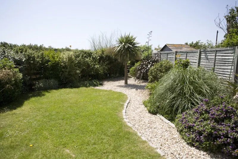 Garden at Pretty Elmer Sands beach house, C785 (photo 27)