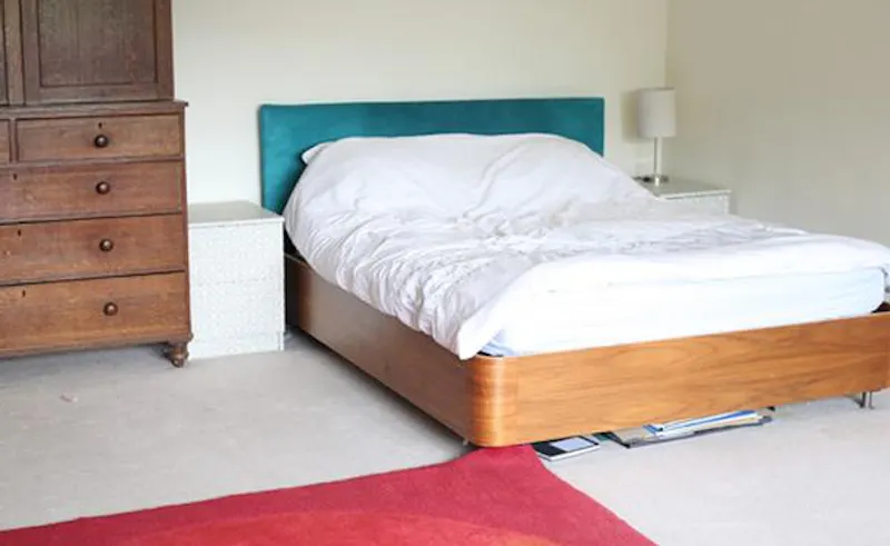 Bedroom at Arts and Crafts Tooting house, D447 (photo 16)