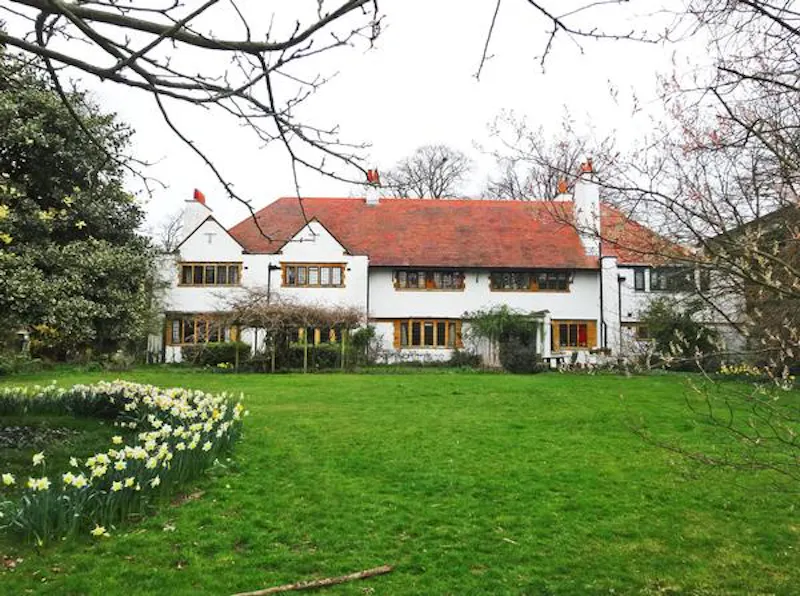 Arts and Crafts Tooting house, D447 (photo 46)