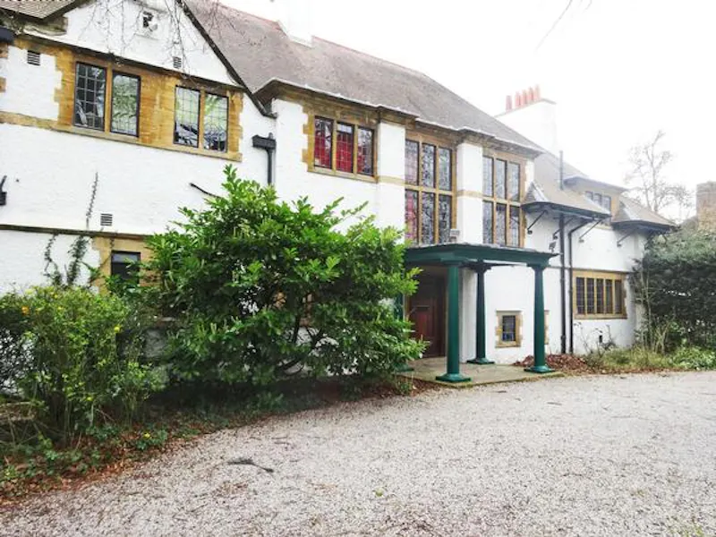 Arts and Crafts Tooting house, D447 (photo 48)
