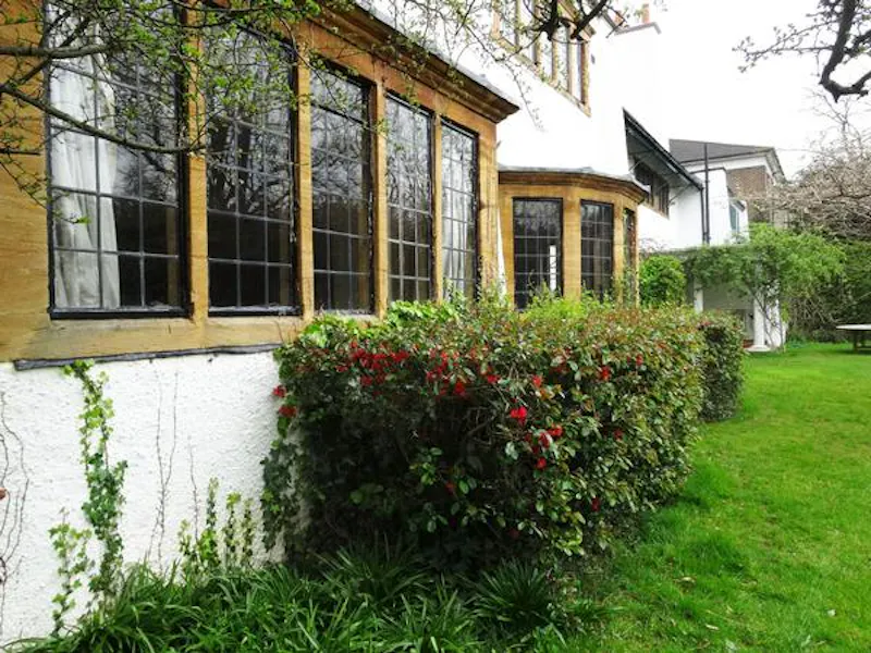 Arts and Crafts Tooting house, D447 (photo 50)