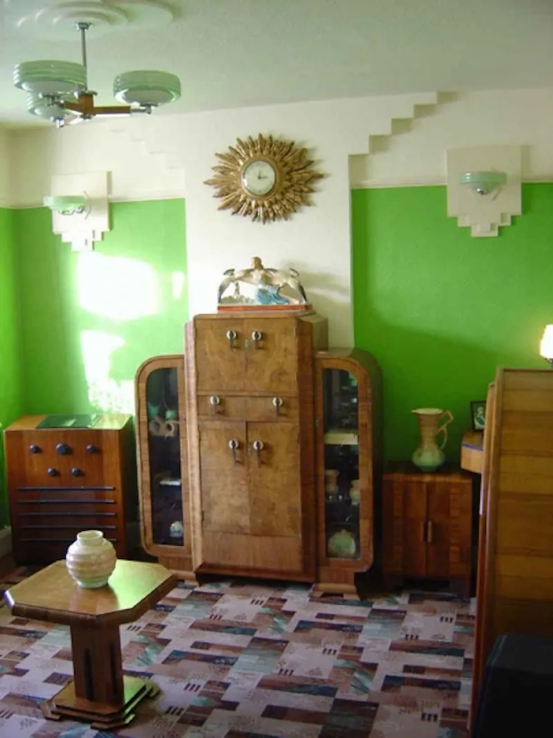 Living Room at Authentic 30s house in Croxley, D1542 (photo 5)