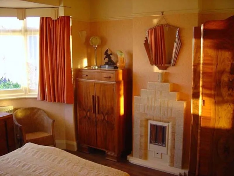Bedroom at Authentic 30s house in Croxley, D1542 (photo 9)