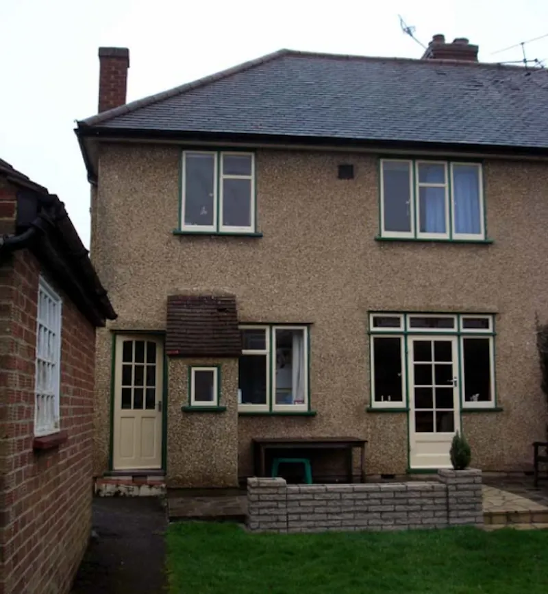 Garden at Authentic 30s house in Croxley, D1542 (photo 13)