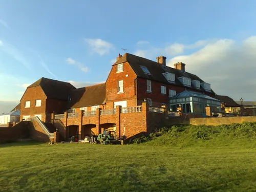 Tile-hung Sussex farm house, M265