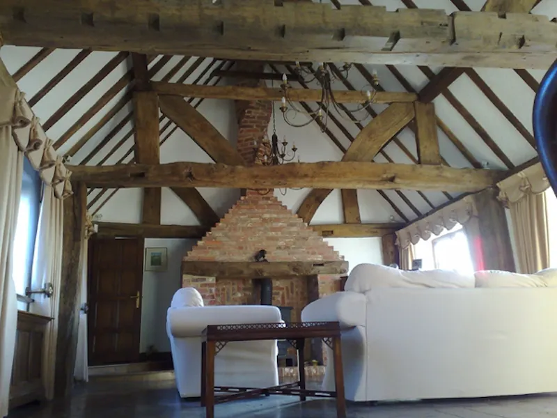 Beams at Tile-hung Sussex farm house, M265 (photo 7)