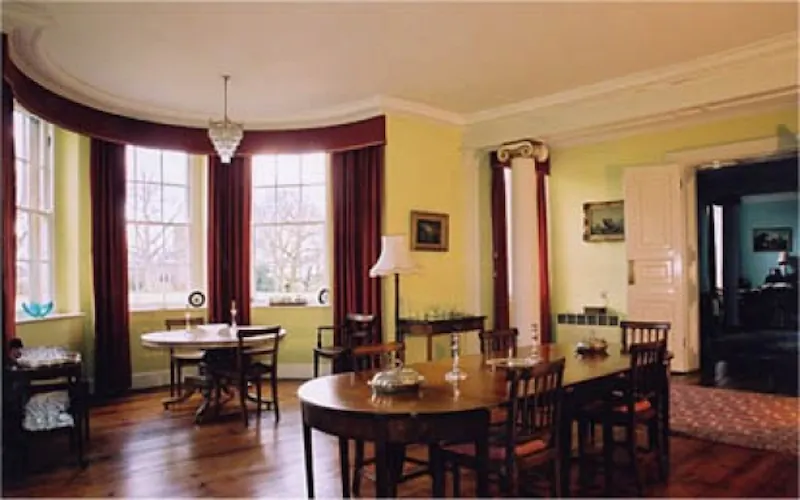 Dining room at Colchester country house, A946 (photo 2)