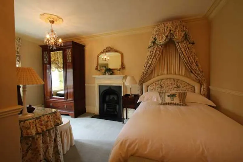 Bedroom at Country house in Hitchin, B1473 (photo 21)