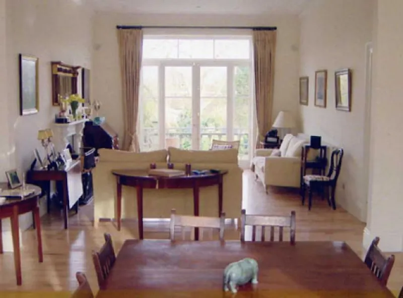 Dining room at Putney family house, A992 (photo 3)